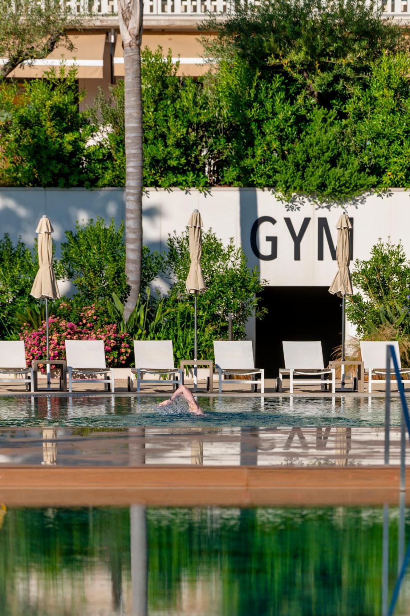 Atzavara Hotel & Spa Санта-Сусанна Экстерьер фото The gym at the Four Seasons Hotel, Los Angeles