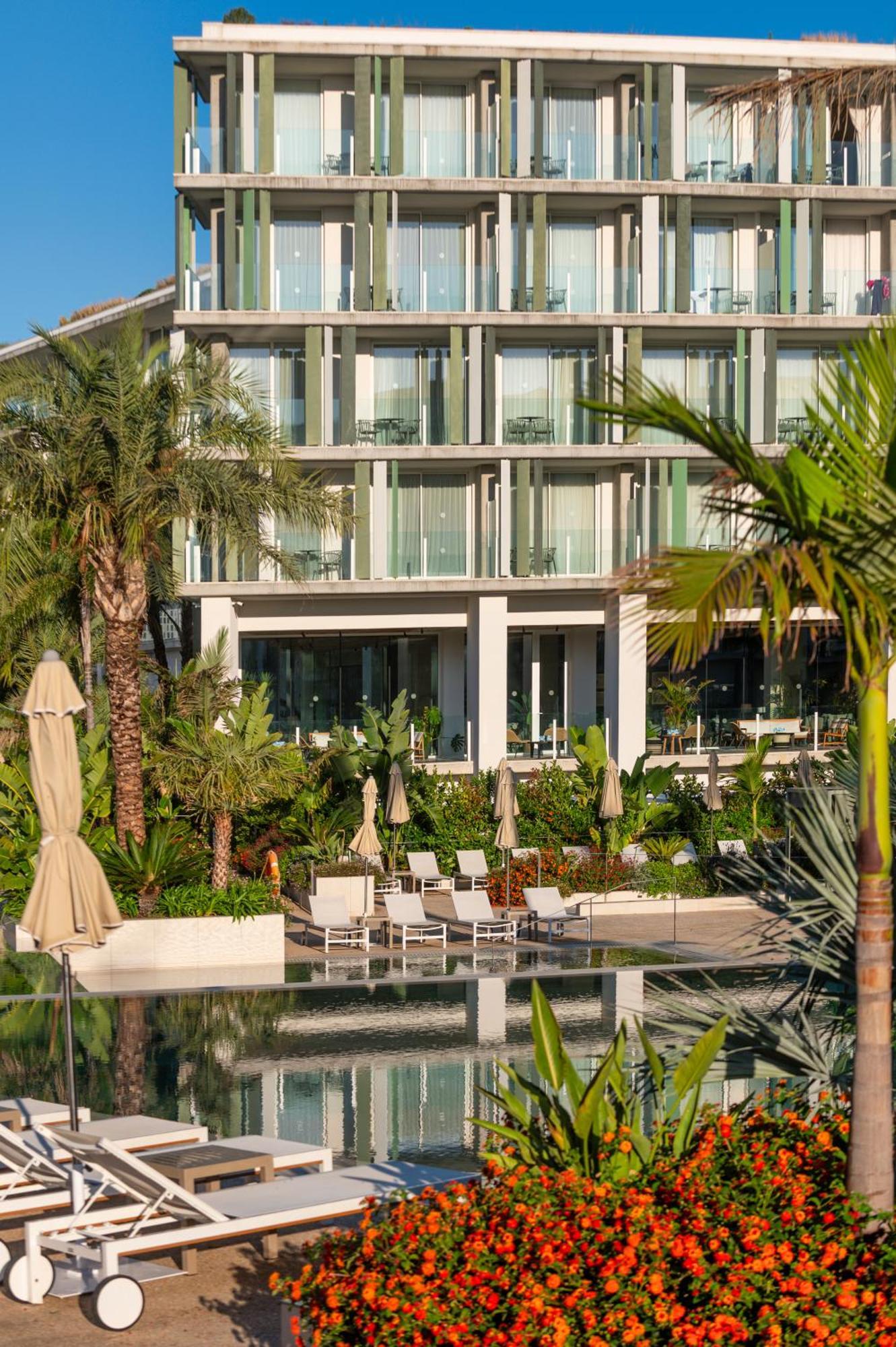 Atzavara Hotel & Spa Санта-Сусанна Экстерьер фото The Westin Dubai